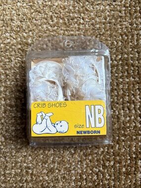Vintage NB Newborn Crib Shoes - White Lace Baby Booties New Old Stock